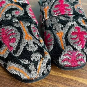 Free People 'Brocade At Ease' Black Embroidered Tapestry Loafer Slides EU 37